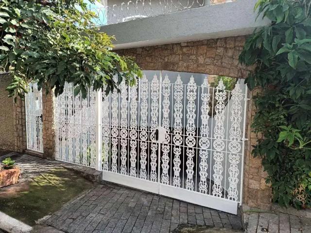Casa / Sobrado para Venda em São Paulo/SP Artur Alvim 4 Quartos