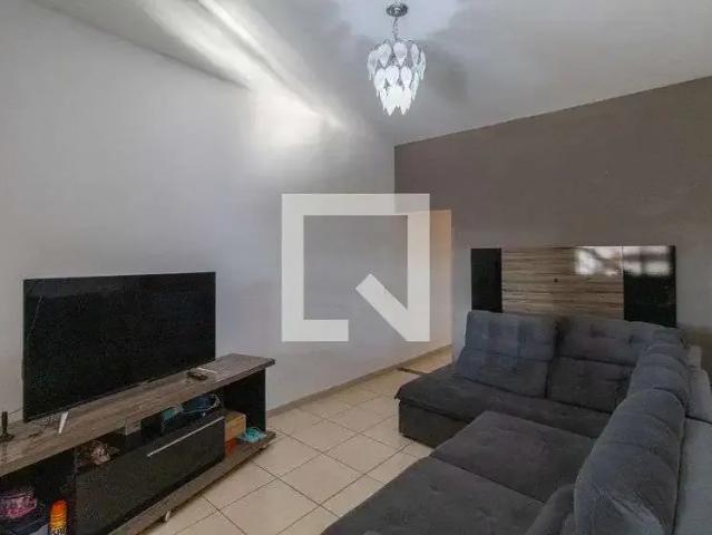 Casa / Sobrado para Venda em São Paulo/SP Artur Alvim 6 Quartos