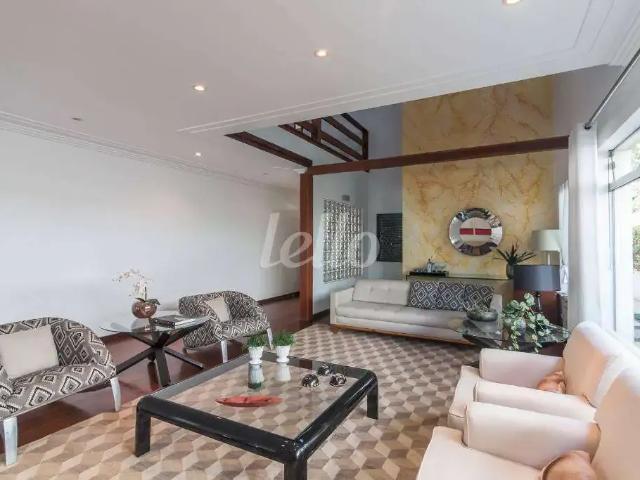 Casa / Sobrado para Venda em São Paulo/SP Boaçava 4 Quartos