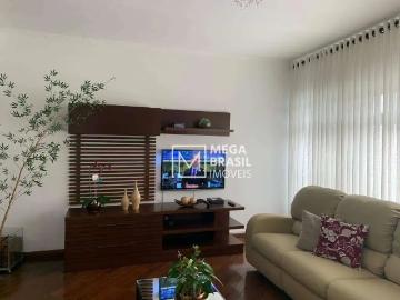 Praça Giovanni da Modena - Garagem, Sala de serviços