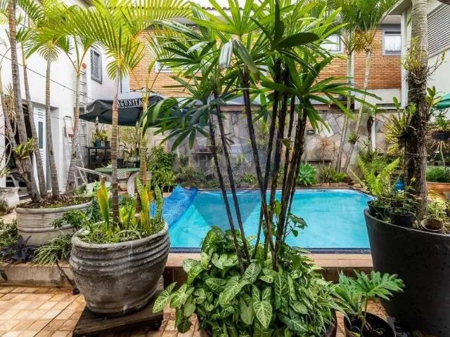 Casa / Sobrado para Venda em São Paulo/SP Bosque da Saúde 4 Quartos