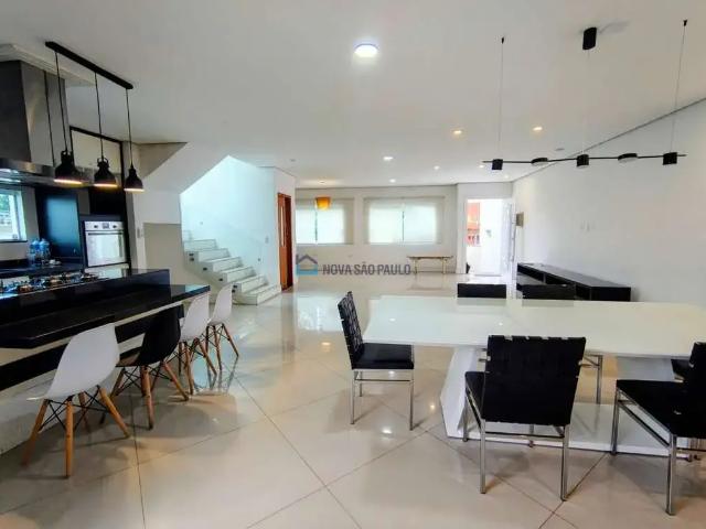 Casa / Sobrado para Venda em São Paulo/SP Bosque da Saúde 4 Quartos