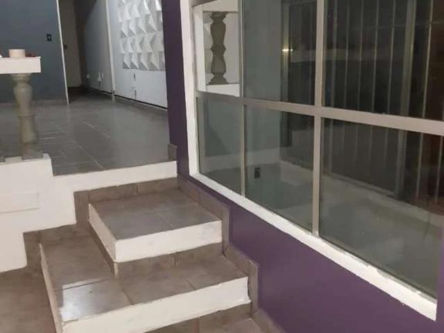 Casa / Sobrado para Venda em São Paulo/SP Bosque da Saúde 4 Quartos