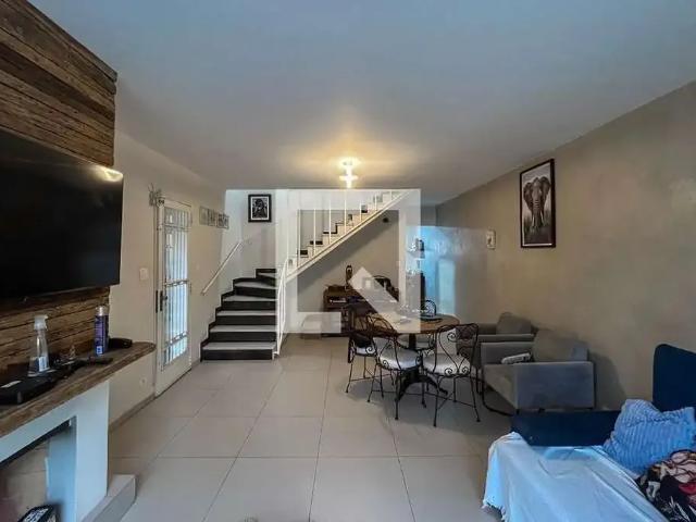 Casa / Sobrado para Venda em São Paulo/SP Bosque da Saúde 4 Quartos