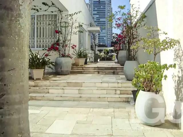 Casa / Sobrado para Venda em São Paulo/SP Brooklin 4 Quartos