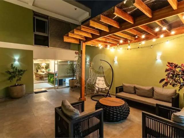 Casa / Sobrado para Venda em São Paulo/SP Brooklin 4 Quartos