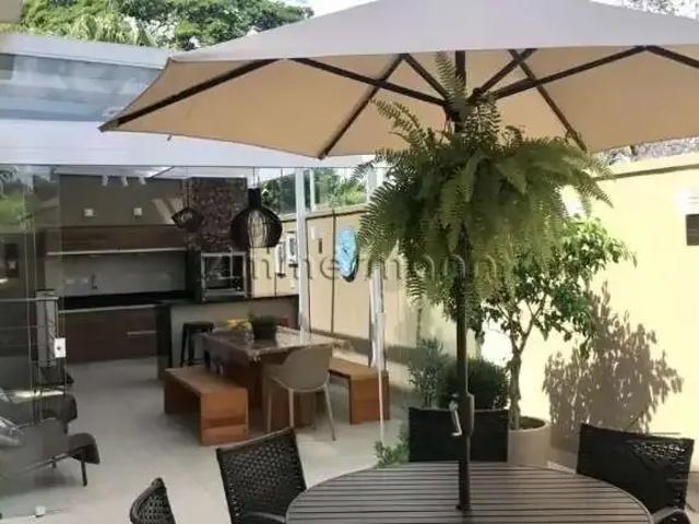 Casa / Sobrado para Venda em São Paulo/SP Brooklin 6 Quartos