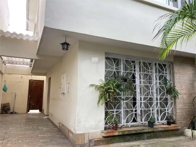 Casa / Sobrado para Venda em São Paulo/SP Brooklin 3 Quartos