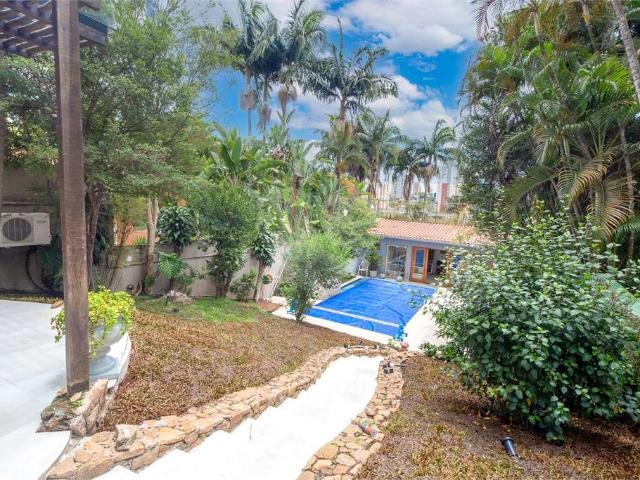 Casa / Sobrado para Venda em São Paulo/SP Brooklin 3 Quartos