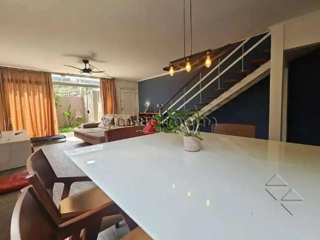 Casa / Sobrado para Venda em São Paulo/SP Brooklin 3 Quartos