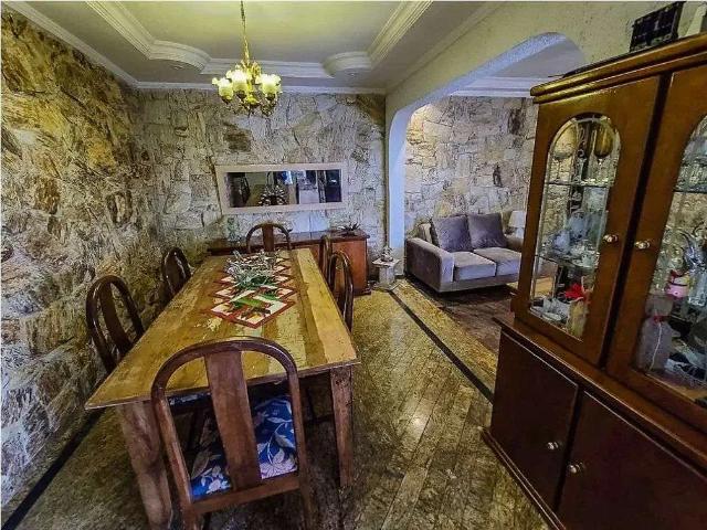 Casa / Sobrado para Venda em São Paulo/SP Burgo Paulista 5 Quartos
