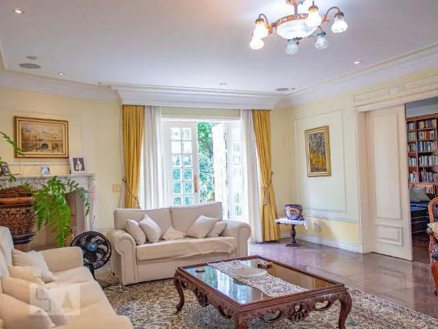 Casa / Sobrado para Venda em São Paulo/SP Butantã 4 Quartos