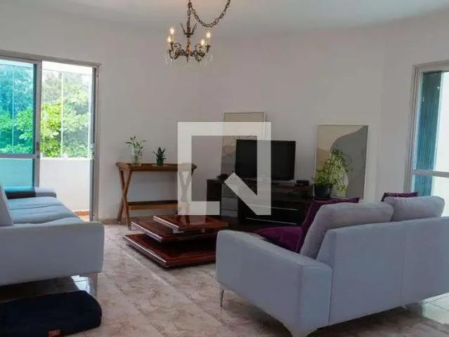 Casa / Sobrado para Venda em São Paulo/SP Butantã 4 Quartos
