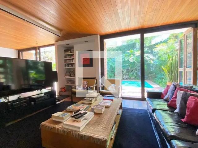 Casa / Sobrado para Venda em São Paulo/SP Butantã 4 Quartos