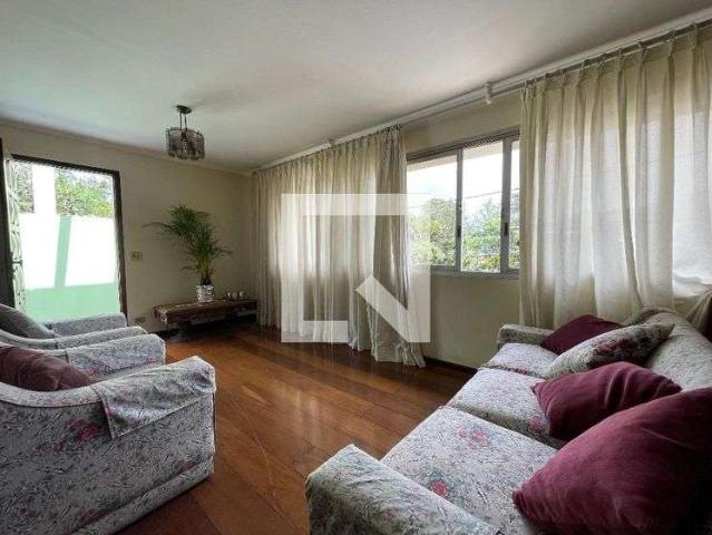 Casa / Sobrado para Venda em São Paulo/SP Butantã 5 Quartos