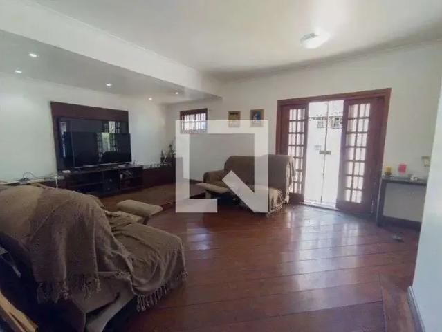 Casa / Sobrado para Venda em São Paulo/SP Butantã 6 Quartos