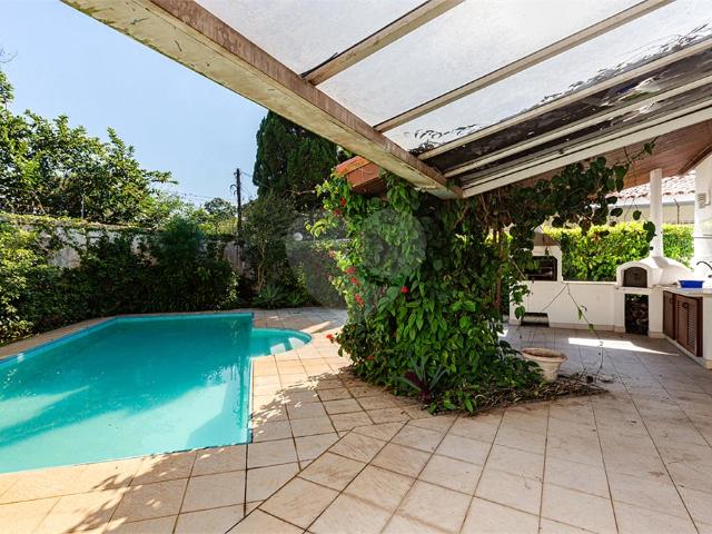Casa / Sobrado para Venda em São Paulo/SP Butantã 6 Quartos