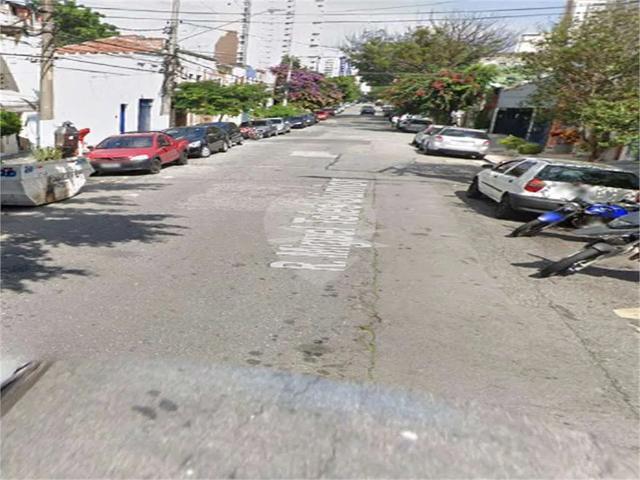 Casa / Sobrado para Venda em São Paulo/SP Cambuci 2 Quartos