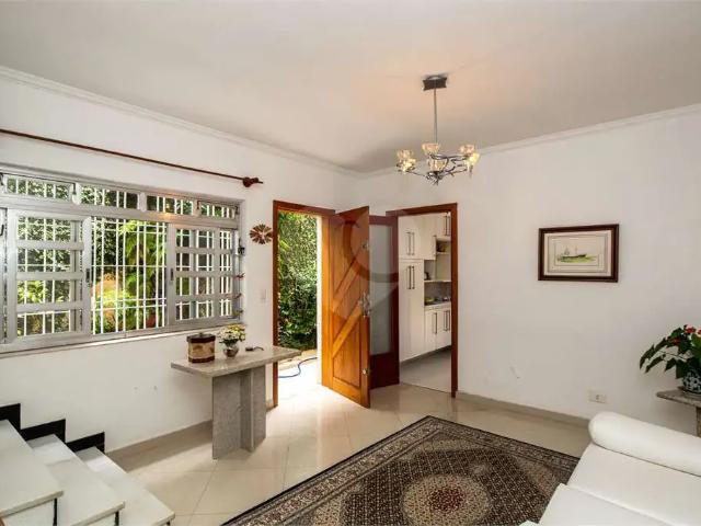Casa / Sobrado para Venda em São Paulo/SP Campo Belo 3 Quartos