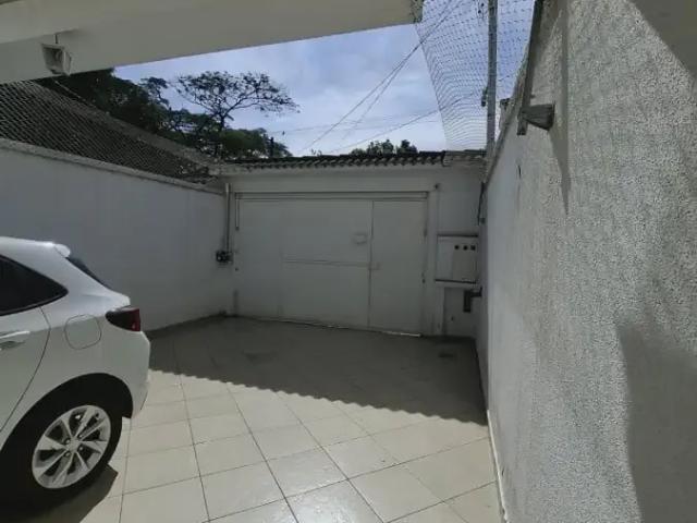 Casa / Sobrado para Venda em São Paulo/SP Campo Grande 3 Quartos