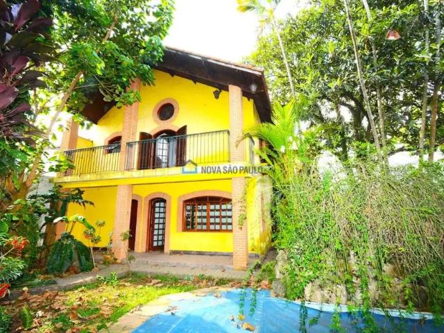 Casa / Sobrado para Venda em São Paulo/SP Capela do Socorro 5 Quartos