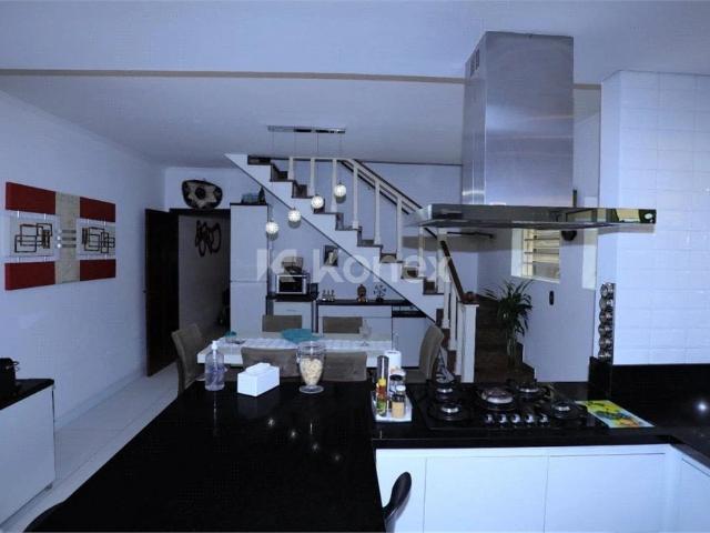 Casa / Sobrado para Venda em São Paulo/SP Chácara Cruzeiro do Sul 3 Quartos