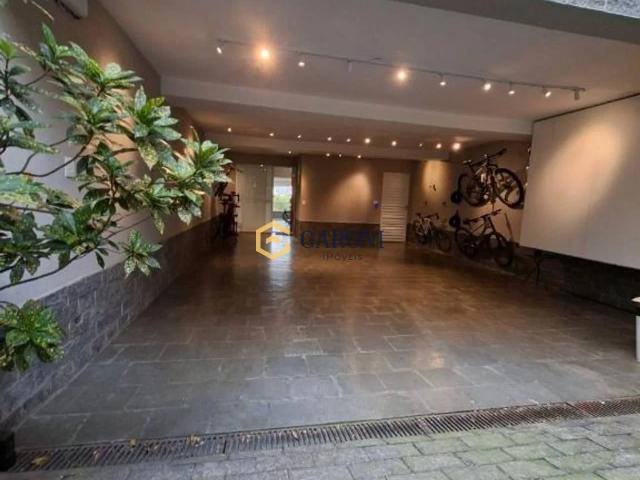 Casa / Sobrado para Venda em São Paulo/SP Chácara Inglesa 4 Quartos