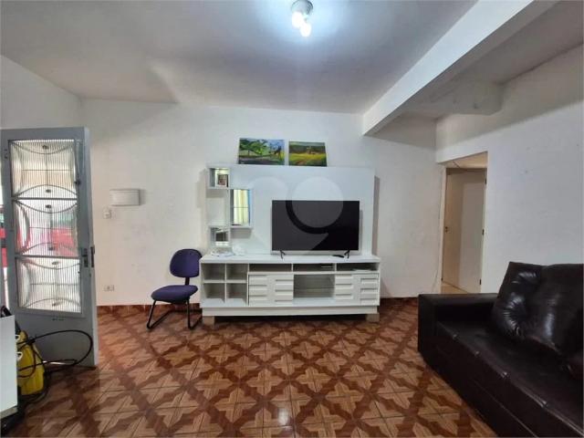 Casa / Sobrado para Venda em São Paulo/SP Cidade Domitila 3 Quartos