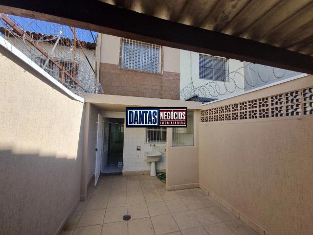 Casa / Sobrado para Venda em São Paulo/SP Cidade Dutra 2 Quartos