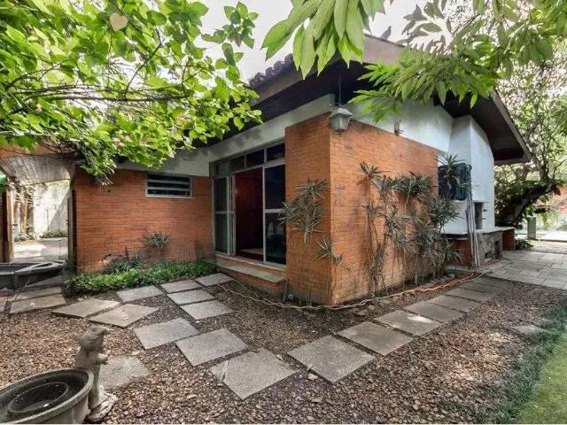 Casa / Sobrado para Venda em São Paulo/SP Cidade Jardim 4 Quartos