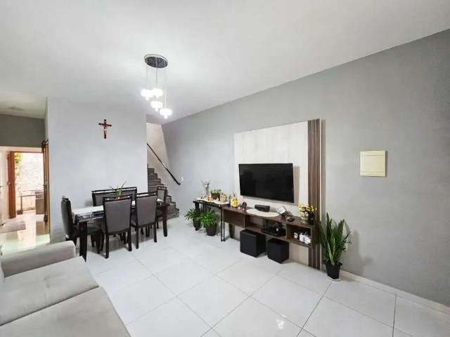 Casa / Sobrado para Venda em São Paulo/SP Cidade Líder 3 Quartos