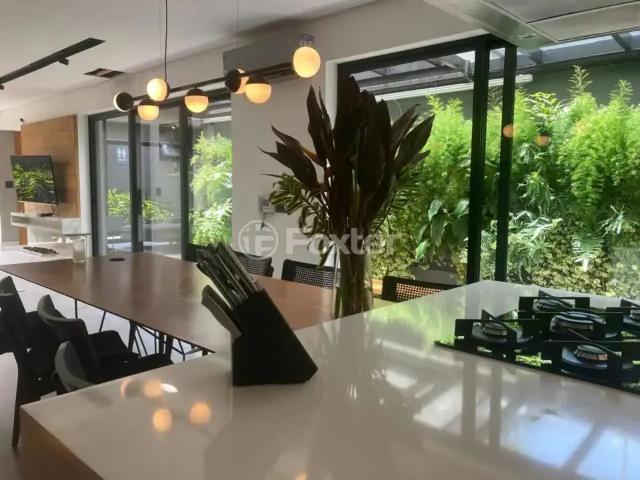 Casa / Sobrado para Venda em São Paulo/SP Cidade Monções 2 Quartos