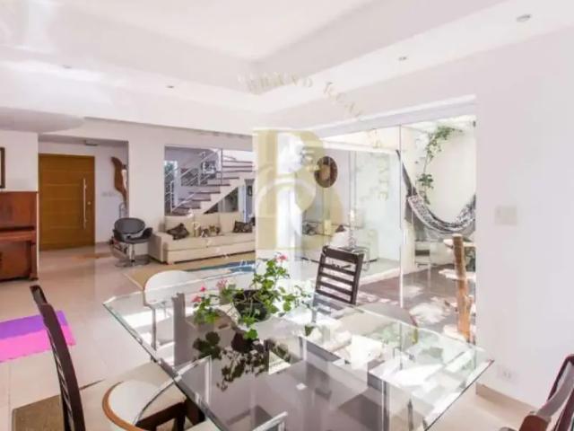 Casa / Sobrado para Venda em São Paulo/SP Cidade Monções 5 Quartos