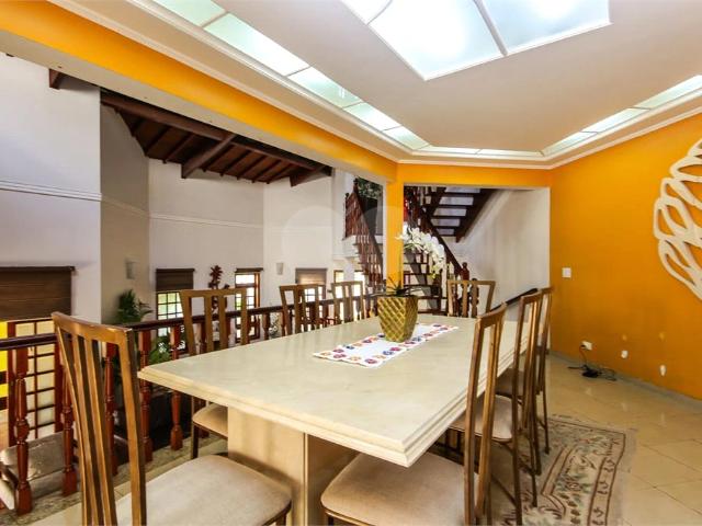 Casa / Sobrado para Venda em São Paulo/SP City América 5 Quartos