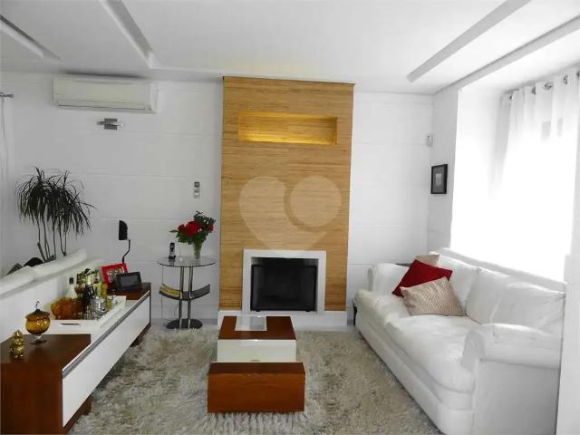 Casa / Sobrado para Venda em São Paulo/SP Horto 4 Quartos