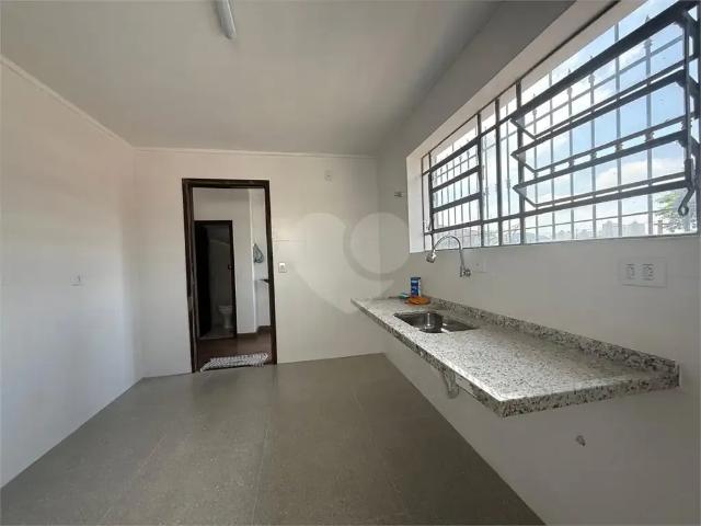 Casa / Sobrado para Venda em São Paulo/SP Horto Florestal 3 Quartos