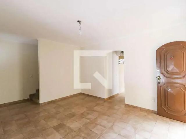 Casa / Sobrado para Venda em São Paulo/SP Horto Florestal 3 Quartos