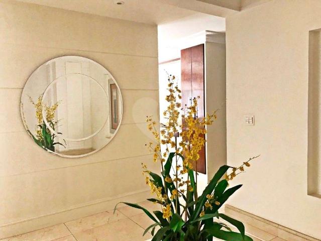 Casa / Sobrado para Venda em São Paulo/SP Horto Florestal 4 Quartos