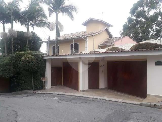 Casa / Sobrado para Venda em São Paulo/SP Horto Florestal 6 Quartos