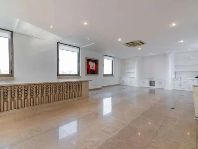 Casa / Sobrado para Venda em São Paulo/SP Indianópolis 6 Quartos