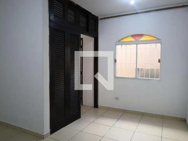 Casa / Sobrado para Venda em São Paulo/SP Interlagos 2 Quartos