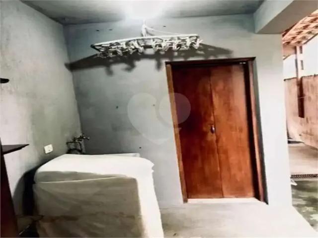 Casa / Sobrado para Venda em São Paulo/SP Interlagos 2 Quartos