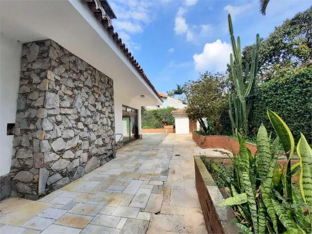 Casa / Sobrado para Venda em São Paulo/SP Interlagos 3 Quartos