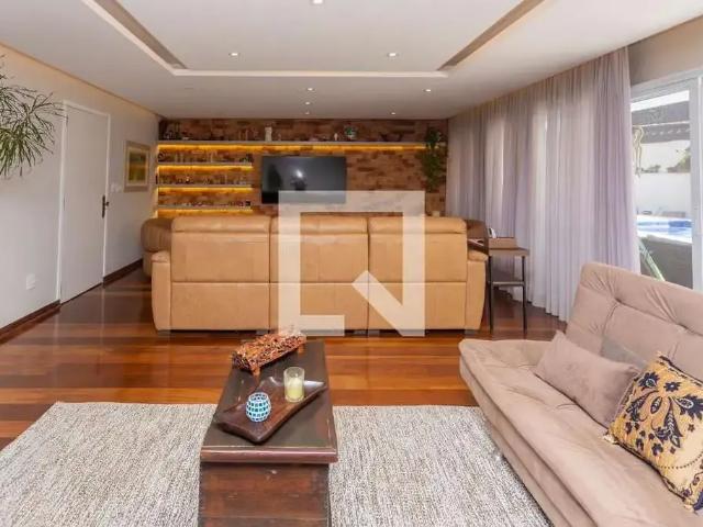 Casa / Sobrado para Venda em São Paulo/SP Interlagos 3 Quartos