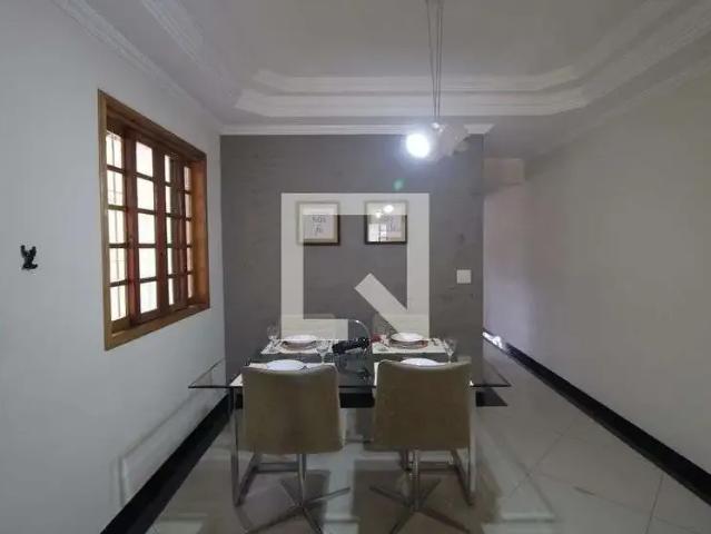 Casa / Sobrado para Venda em São Paulo/SP Interlagos 3 Quartos