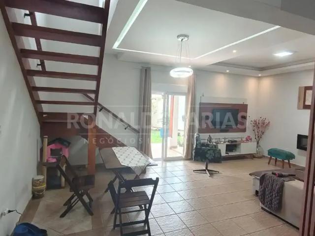 Casa / Sobrado para Venda em São Paulo/SP Interlagos 3 Quartos