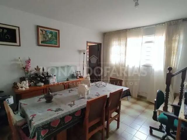 Casa / Sobrado para Venda em São Paulo/SP Interlagos 3 Quartos