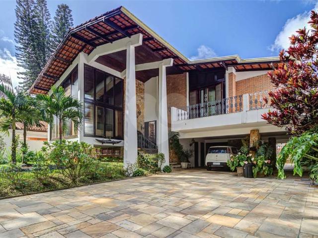 Casa / Sobrado para Venda em São Paulo/SP Interlagos 3 Quartos