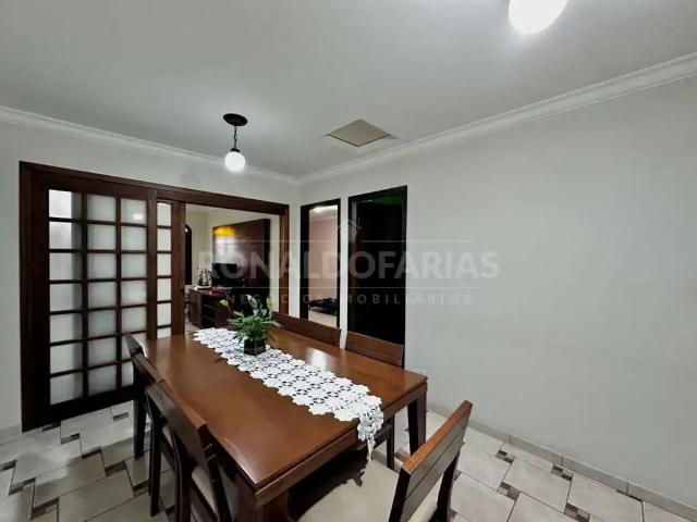 Casa / Sobrado para Venda em São Paulo/SP Interlagos 3 Quartos