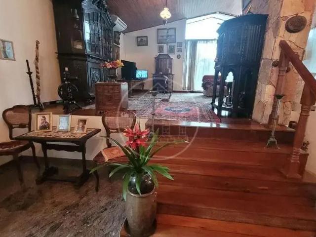 Casa / Sobrado para Venda em São Paulo/SP Interlagos 4 Quartos